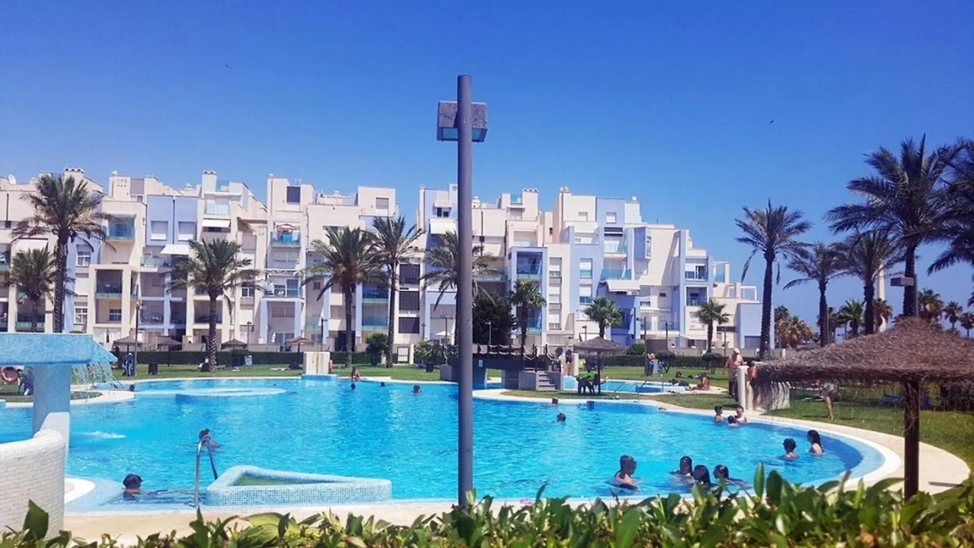 Beautiful 2 Bedroom Penthouse Roquetas de Mar 0*,